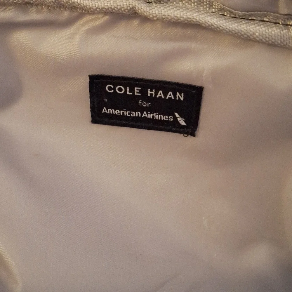 Cole Haan American Airlines Travel Amenity Pouch Crossgrain Zip Bag